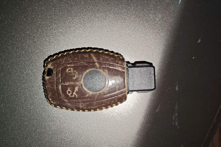 Used Mercedes-Benz GLC 2019 GLC 260 L 4MATIC Luxury Model Vehicle Key