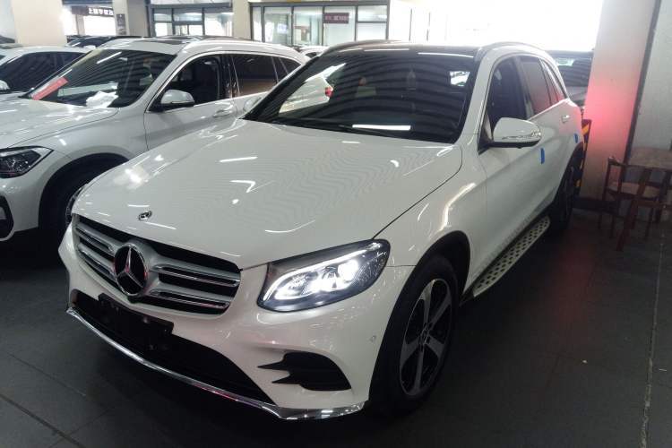 Used Mercedes-Benz GLC 2019 GLC 260 L 4MATIC Luxury Model Guazi used car, China used car export, Used car for sale, Used cars, Cheapest cars for sale
