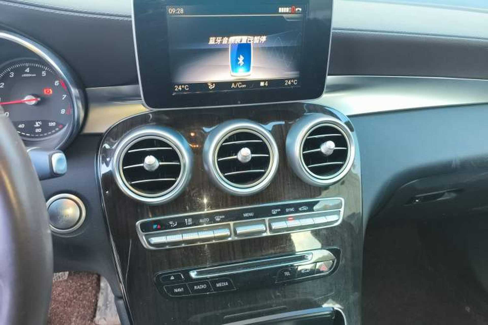 Used Mercedes-Benz GLC 2019 GLC 260 L 4MATIC Dynamic Model Audio And AC Panel
