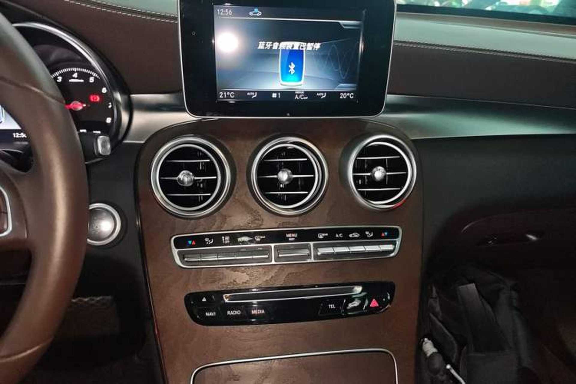 Used Mercedes-Benz GLC 2019 Refreshed GLC 300 L 4MATIC Dynamic Edition Audio And AC Panel