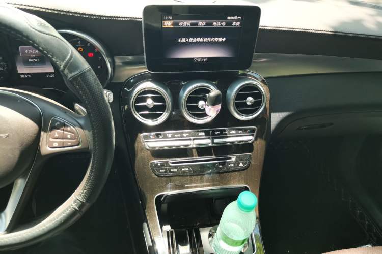 Used Mercedes-Benz GLC 2019 GLC 260 L 4MATIC Dynamic Model Audio And AC Panel