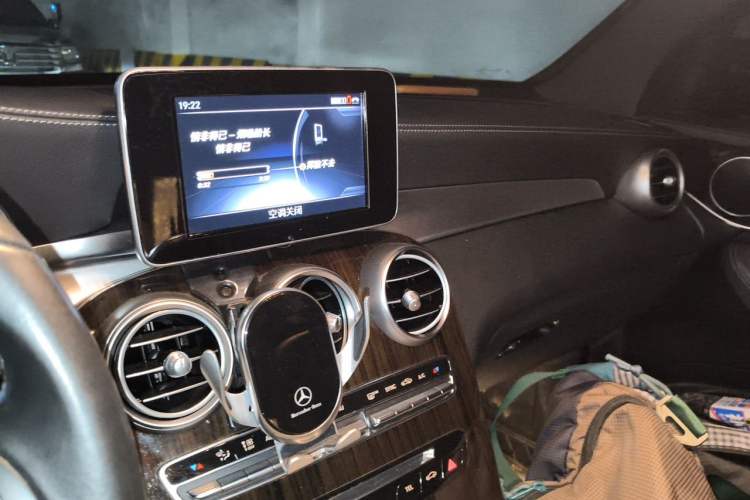Used Mercedes-Benz GLC 2019 Facelift GLC 260 L 4MATIC Luxury Model Audio And AC Panel