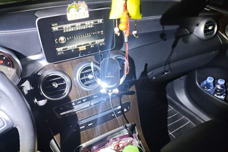 Used Mercedes-Benz GLC 2019 GLC 260 L 4MATIC Luxury Model Audio And AC Panel