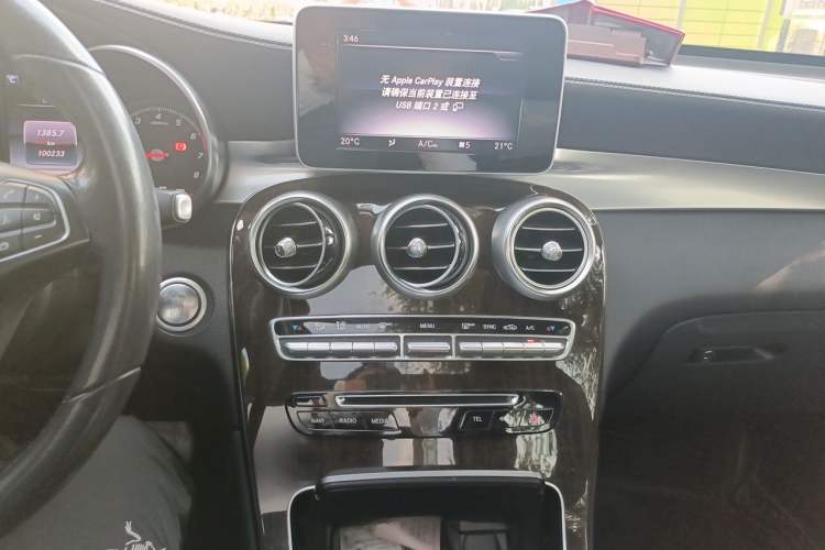 Used Mercedes-Benz GLC 2019 GLC 260 L 4MATIC Dynamic Model Audio And AC Panel