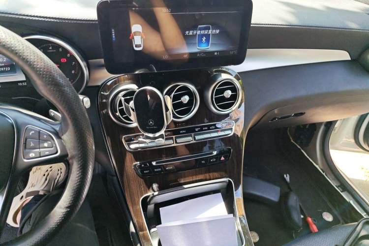 Used Mercedes-Benz GLC 2019 GLC 260 L 4MATIC Luxury Model Audio And AC Panel