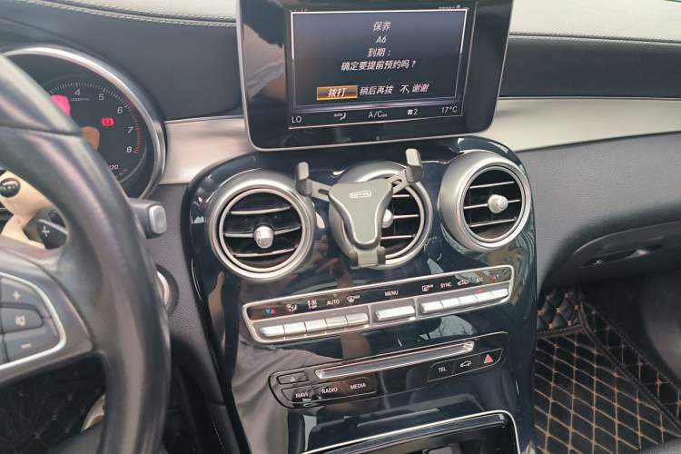 Used Mercedes-Benz GLC 2019 GLC 200 L 4MATIC Audio And AC Panel