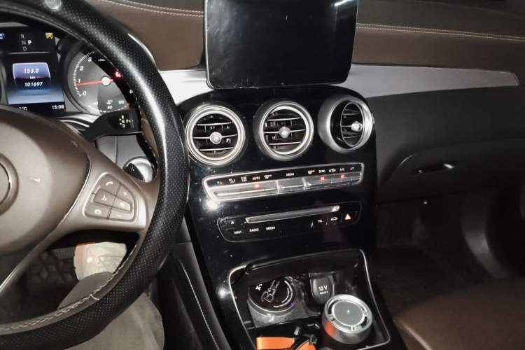 Used Mercedes-Benz GLC 2019 GLC 200 L 4MATIC Audio And AC Panel