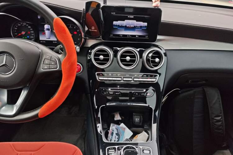Used Mercedes-Benz GLC 2019 GLC 200 L 4MATIC Audio And AC Panel