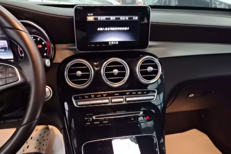 Used Mercedes-Benz GLC 2019 GLC 200 L 4MATIC Audio And AC Panel