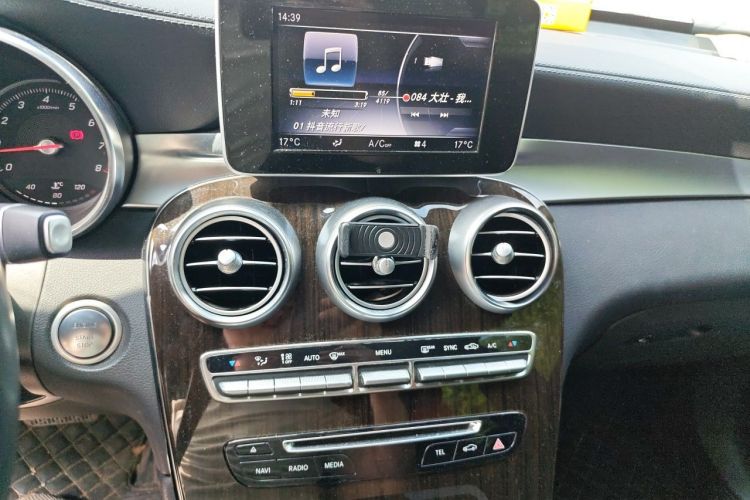 Used Mercedes-Benz GLC 2019 Facelift GLC 260 L 4MATIC Luxury Model Audio And AC Panel