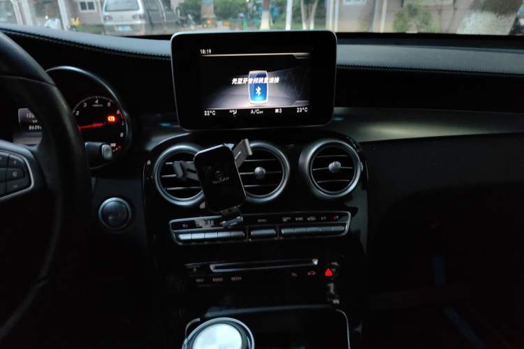Used Mercedes-Benz GLC 2019 GLC 260 L 4MATIC Dynamic Model Audio And AC Panel