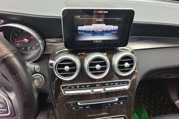 Used Mercedes-Benz GLC 2019 GLC 260 L 4MATIC Dynamic Model Audio And AC Panel