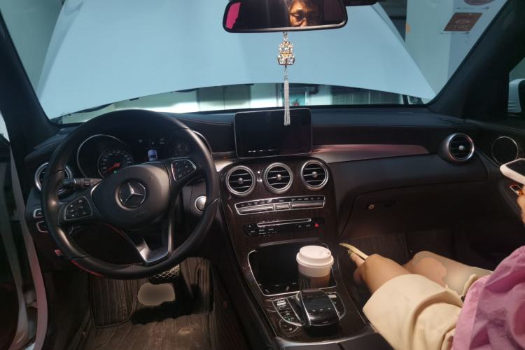 Used Mercedes-Benz GLC 2019 Facelift GLC 260 L 4MATIC Luxury Model Center Console