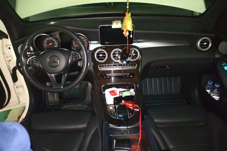 Used Mercedes-Benz GLC 2019 GLC 260 L 4MATIC Luxury Model Center Console