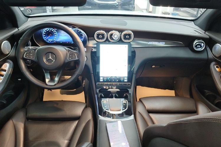 Used Mercedes-Benz GLC 2019 GLC 260 L 4MATIC Luxury Model Center Console