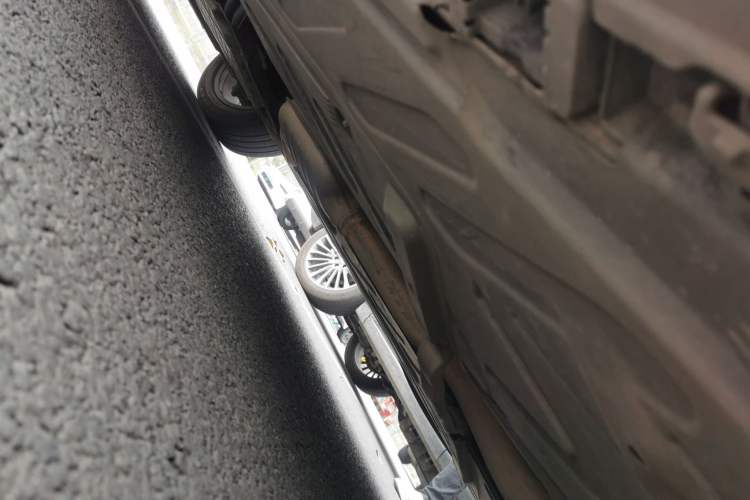 Used Mercedes-Benz GLC 2019 GLC 200 L 4MATIC Chassis Rear Left