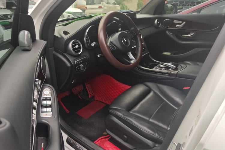 Used Mercedes-Benz GLC 2019 GLC 260 4MATIC Luxury Model Driver Seat