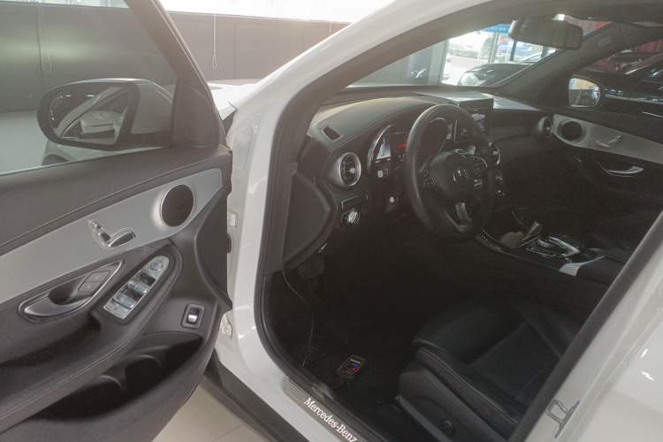 Used Mercedes-Benz GLC 2019 GLC 200 L 4MATIC Driver Seat