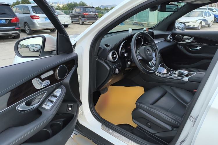 Used Mercedes-Benz GLC 2019 Facelift GLC 260 L 4MATIC Luxury Model Driver Seat