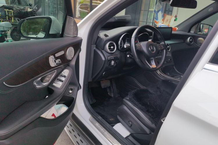 Used Mercedes-Benz GLC 2019 GLC 300 L 4MATIC Dynamic Model Driver Seat