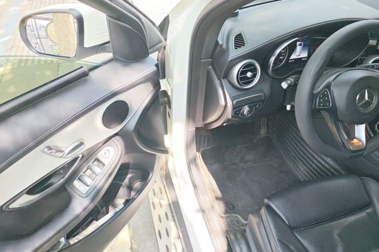 Used Mercedes-Benz GLC 2019 GLC 200 4MATIC Driver Seat