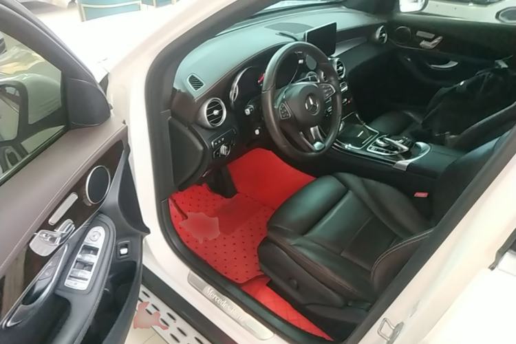 Used Mercedes-Benz GLC 2019 Facelift GLC 260 L 4MATIC Luxury Model Driver Seat