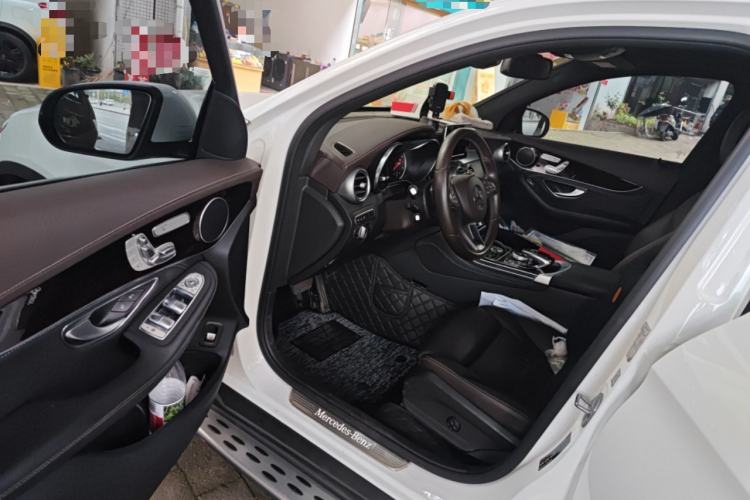 Used Mercedes-Benz GLC 2019 Facelift GLC 260 L 4MATIC Luxury Model Driver Seat