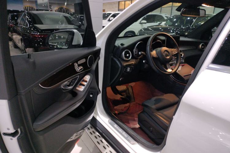 Used Mercedes-Benz GLC 2019 GLC 260 L 4MATIC Dynamic Model Driver Seat