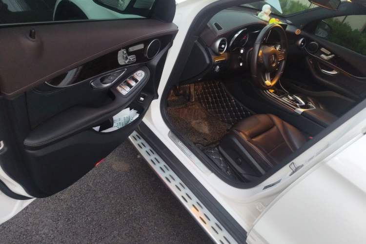Used Mercedes-Benz GLC 2019 Facelift GLC 260 L 4MATIC Luxury Model Driver Seat