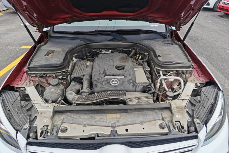 Used Mercedes-Benz GLC 2019 GLC 260 L 4MATIC Dynamic Model Engine Bay