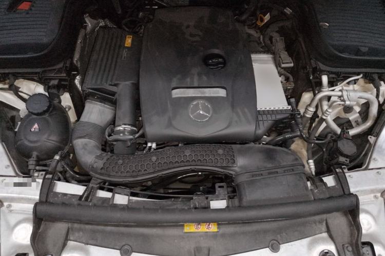 Used Mercedes-Benz GLC 2019 GLC 260 L 4MATIC Dynamic Model Engine Bay