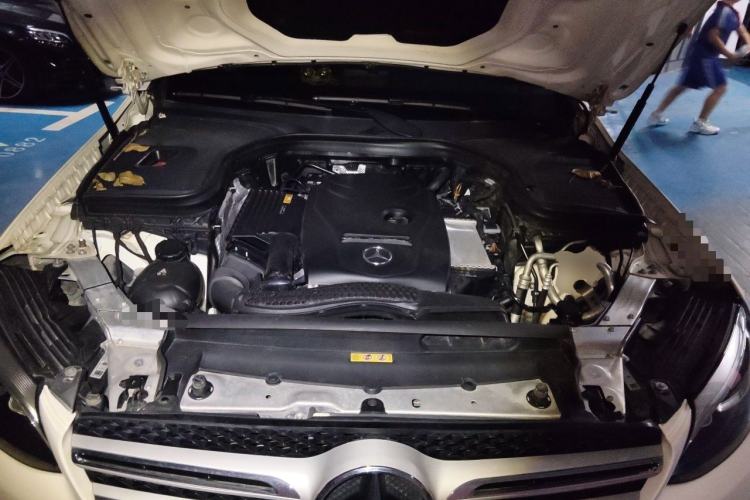 Used Mercedes-Benz GLC 2019 GLC 260 L 4MATIC Dynamic Model Engine Bay
