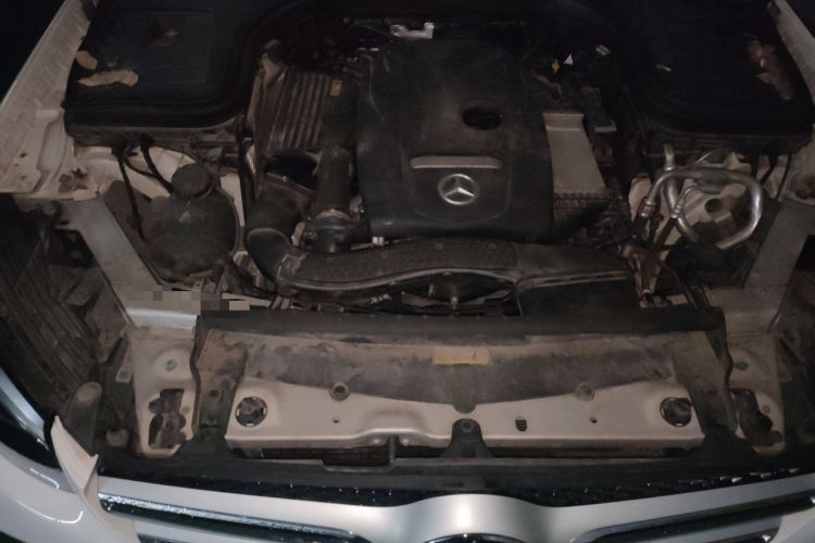 Used Mercedes-Benz GLC 2019 GLC 260 L 4MATIC Dynamic Model Engine Bay