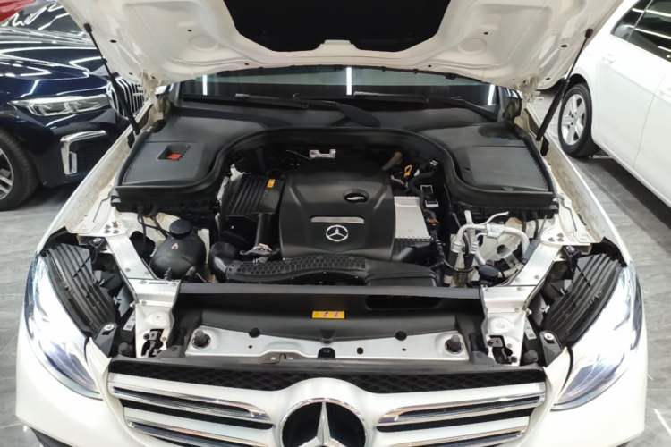 Used Mercedes-Benz GLC 2019 Facelift GLC 260 L 4MATIC Luxury Model Engine Bay