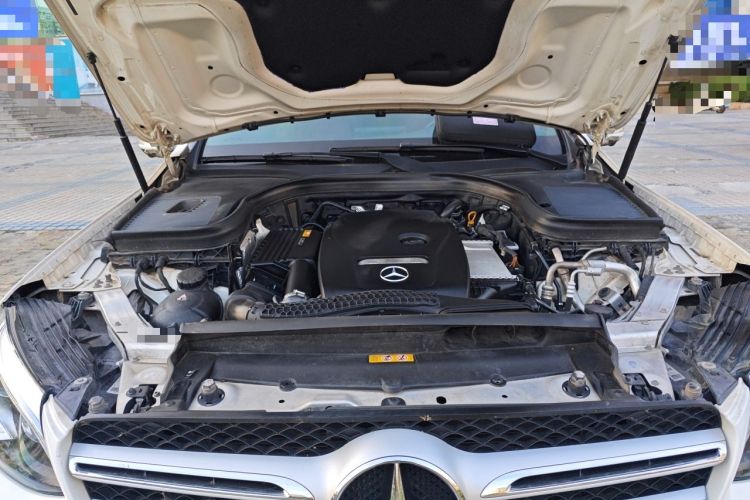 Used Mercedes-Benz GLC 2019 GLC 300 L 4MATIC Dynamic Model Engine Bay