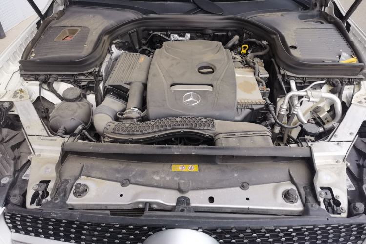 Used Mercedes-Benz GLC 2019 GLC 300 L 4MATIC Dynamic Model Engine Bay
