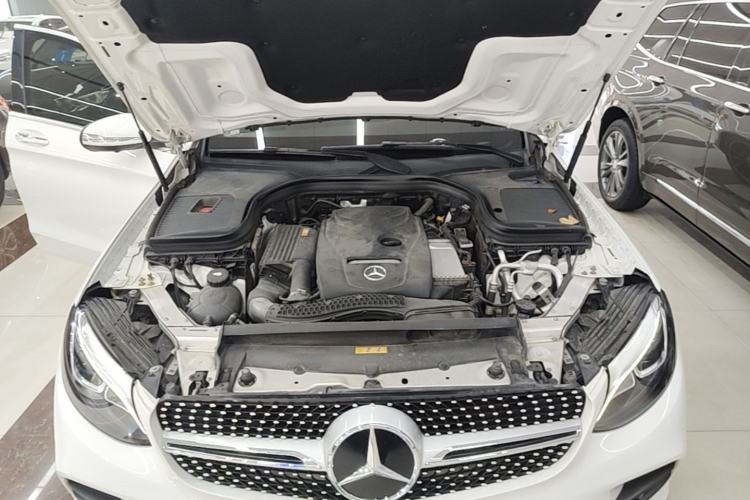 Used Mercedes-Benz GLC 2019 GLC 260 L 4MATIC Luxury Model Engine Bay