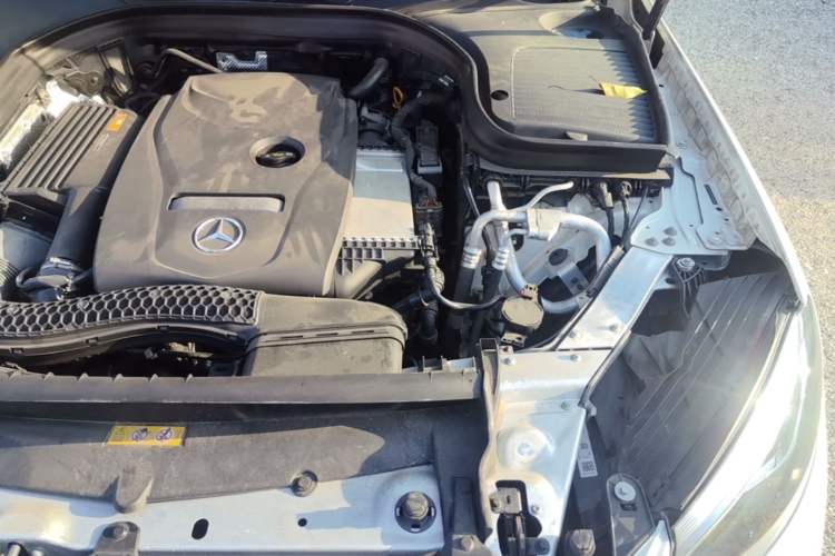 Used Mercedes-Benz GLC 2019 GLC 260 L 4MATIC Dynamic Model Engine Bay Left