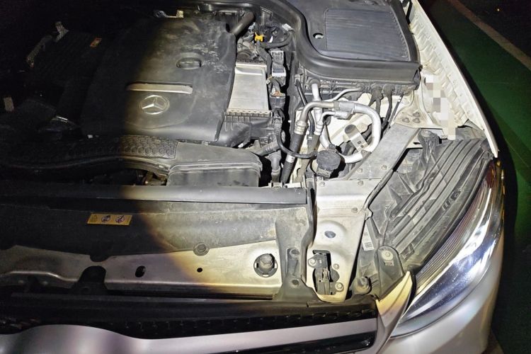 Used Mercedes-Benz GLC 2019 GLC 260 L 4MATIC Dynamic Model Engine Bay Left