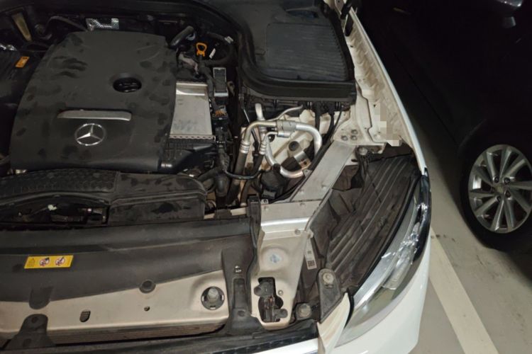 Used Mercedes-Benz GLC 2019 GLC 300 L 4MATIC Dynamic Model Engine Bay Left