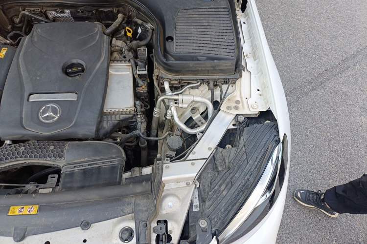 Used Mercedes-Benz GLC 2019 GLC 260 L 4MATIC Dynamic Model Engine Bay Left