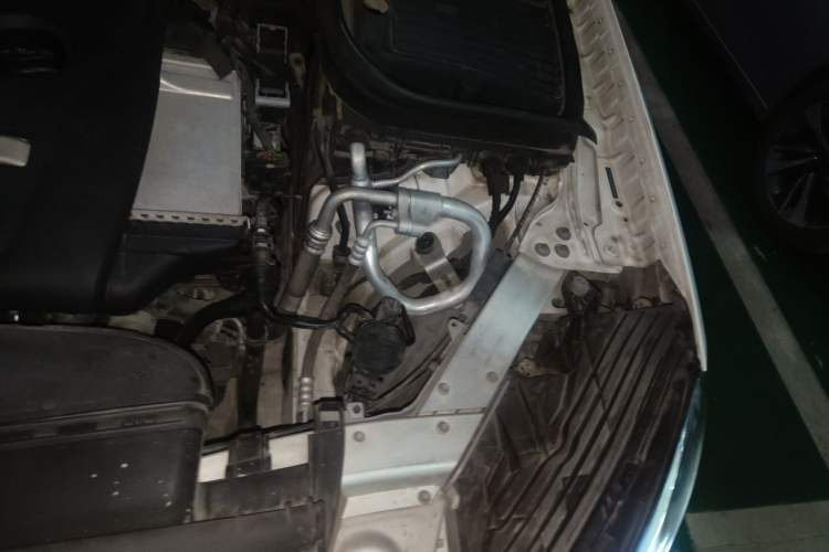 Used Mercedes-Benz GLC 2019 GLC 260 L 4MATIC Luxury Model Engine Bay Left