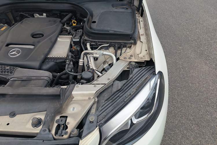 Used Mercedes-Benz GLC 2019 GLC 200 L 4MATIC Engine Bay Left
