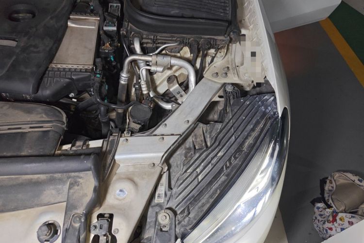 Used Mercedes-Benz GLC 2019 GLC 200 L 4MATIC Engine Bay Left