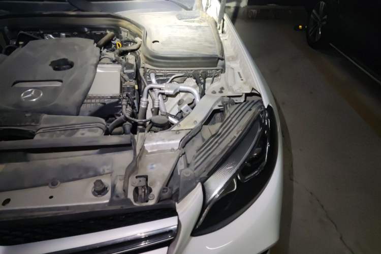 Used Mercedes-Benz GLC 2019 GLC 260 4MATIC Dynamic Edition Engine Bay Left