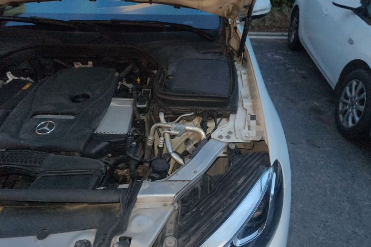 Used Mercedes-Benz GLC 2019 GLC 260 4MATIC Dynamic Edition Engine Bay Left