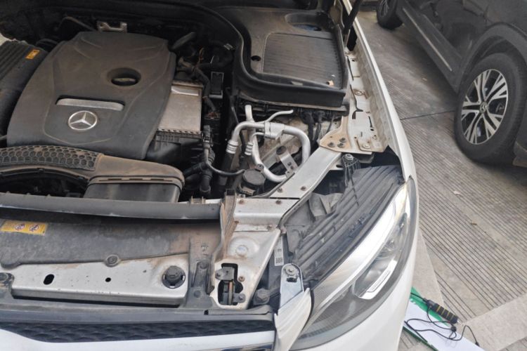 Used Mercedes-Benz GLC 2019 GLC 300 L 4MATIC Dynamic Model Engine Bay Left