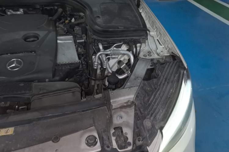 Used Mercedes-Benz GLC 2019 GLC 260 L 4MATIC Luxury Model Engine Bay Left