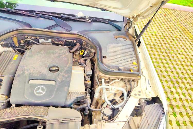 Used Mercedes-Benz GLC 2019 GLC 260 4MATIC Dynamic Edition Engine Bay Left