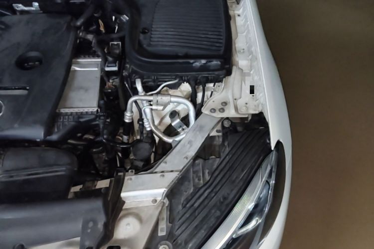 Used Mercedes-Benz GLC 2019 GLC 200 L 4MATIC Engine Bay Left